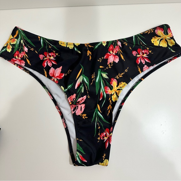 LESTYLEPARFAIT Womens Swimwear Black Floral Beach Vibes Bikini Set 2XL - Picture 2 of 9